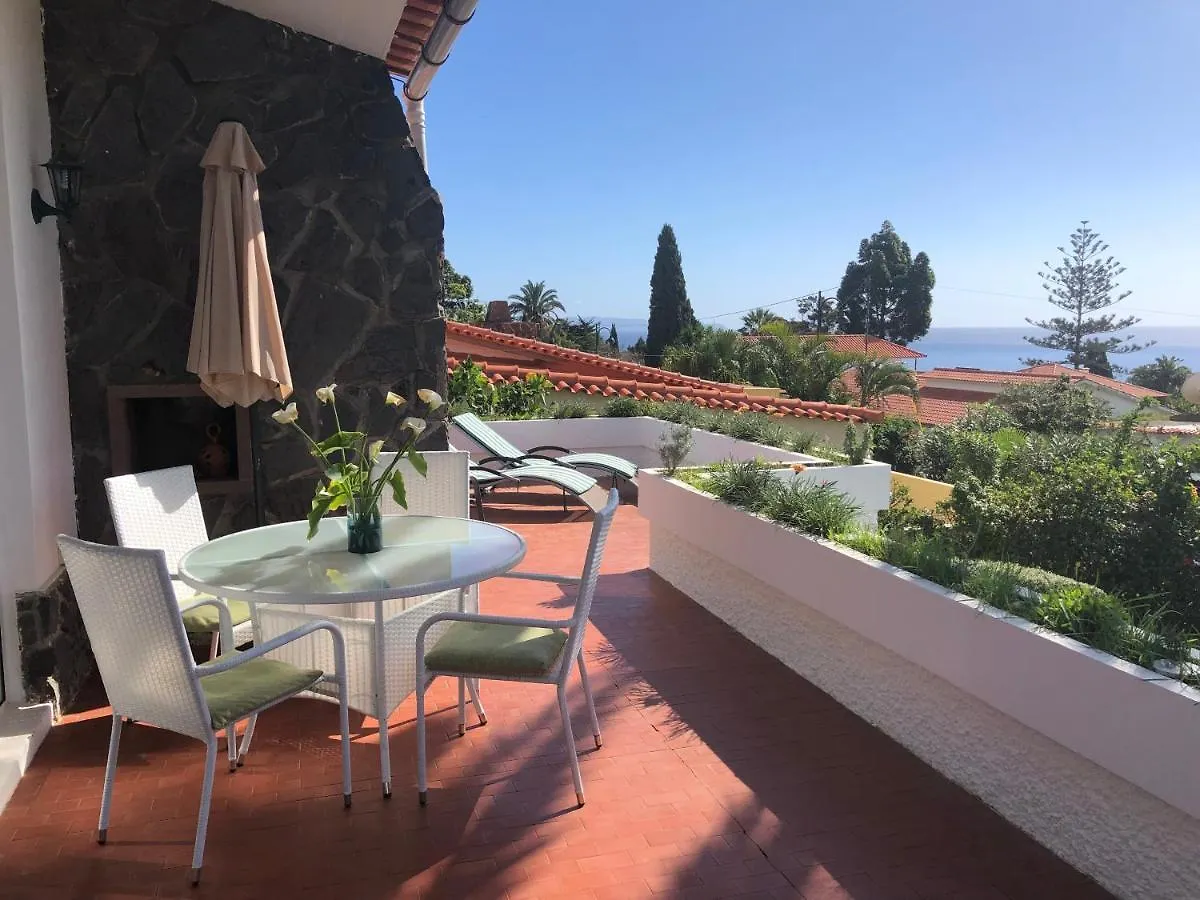 Casa Palmeira - Ferienhaus Mit Meerblick Canico  Holiday home
